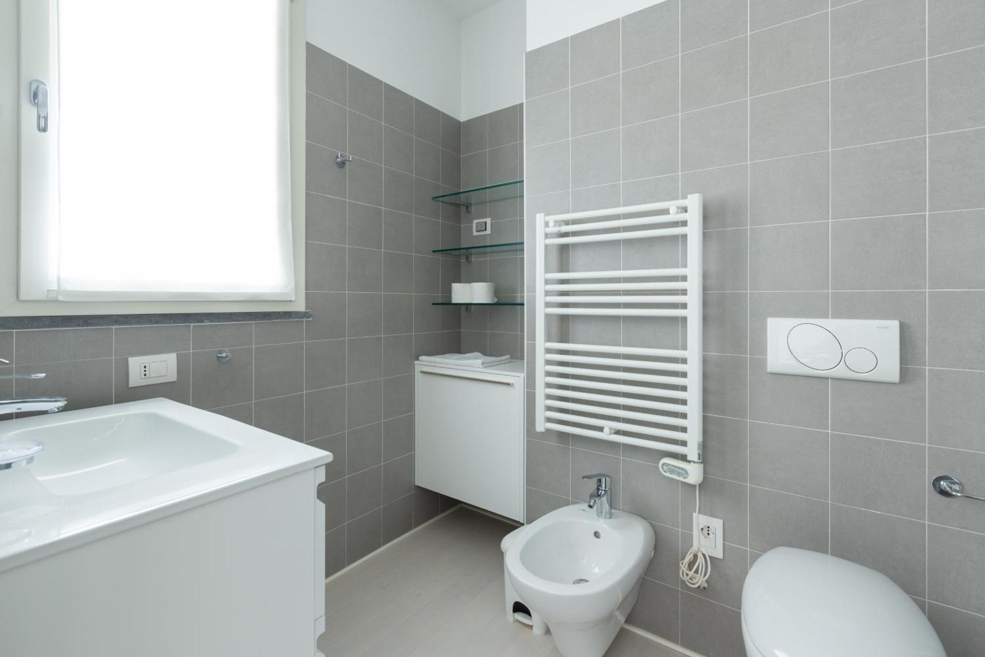 Porta Nuova Bright And Roomy Flat Milan Exterior photo